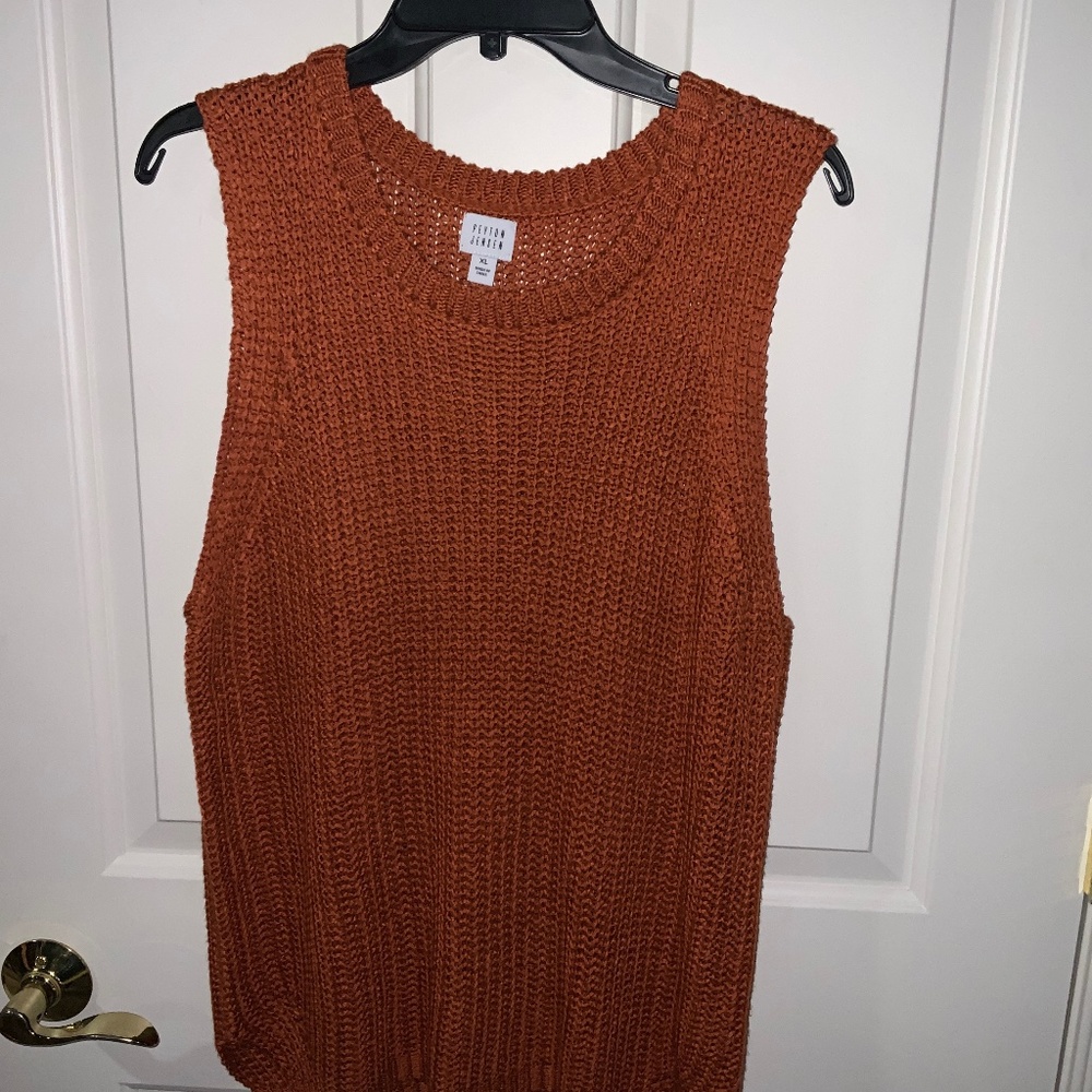 Ladies Sleeveless Sweater